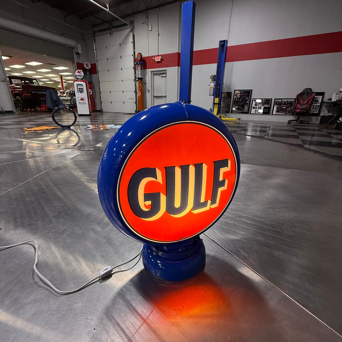 Free Standing Reproduction Gulf Globe