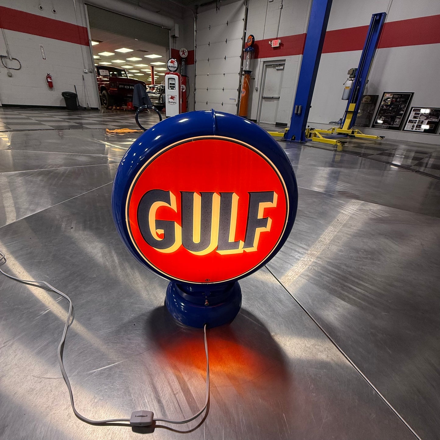 Free Standing Reproduction Gulf Globe