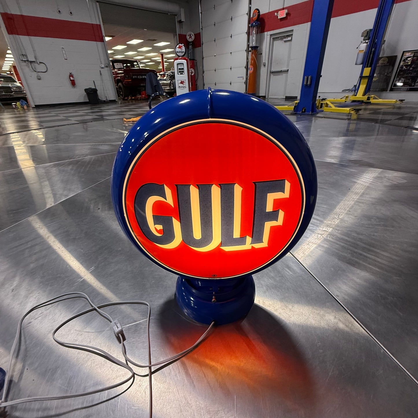 Free Standing Reproduction Gulf Globe