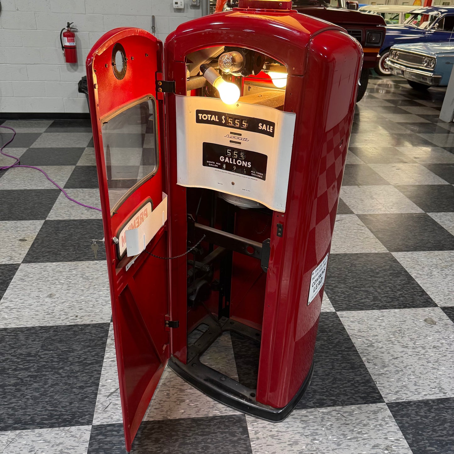 Original & Restored - 1940's era Bennett Gas Pump
