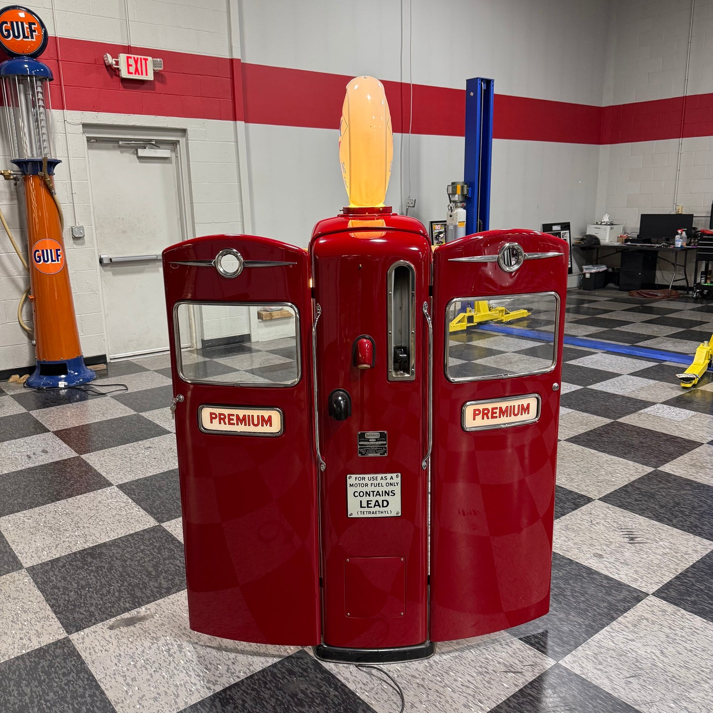 Original & Restored - 1940's era Bennett Gas Pump