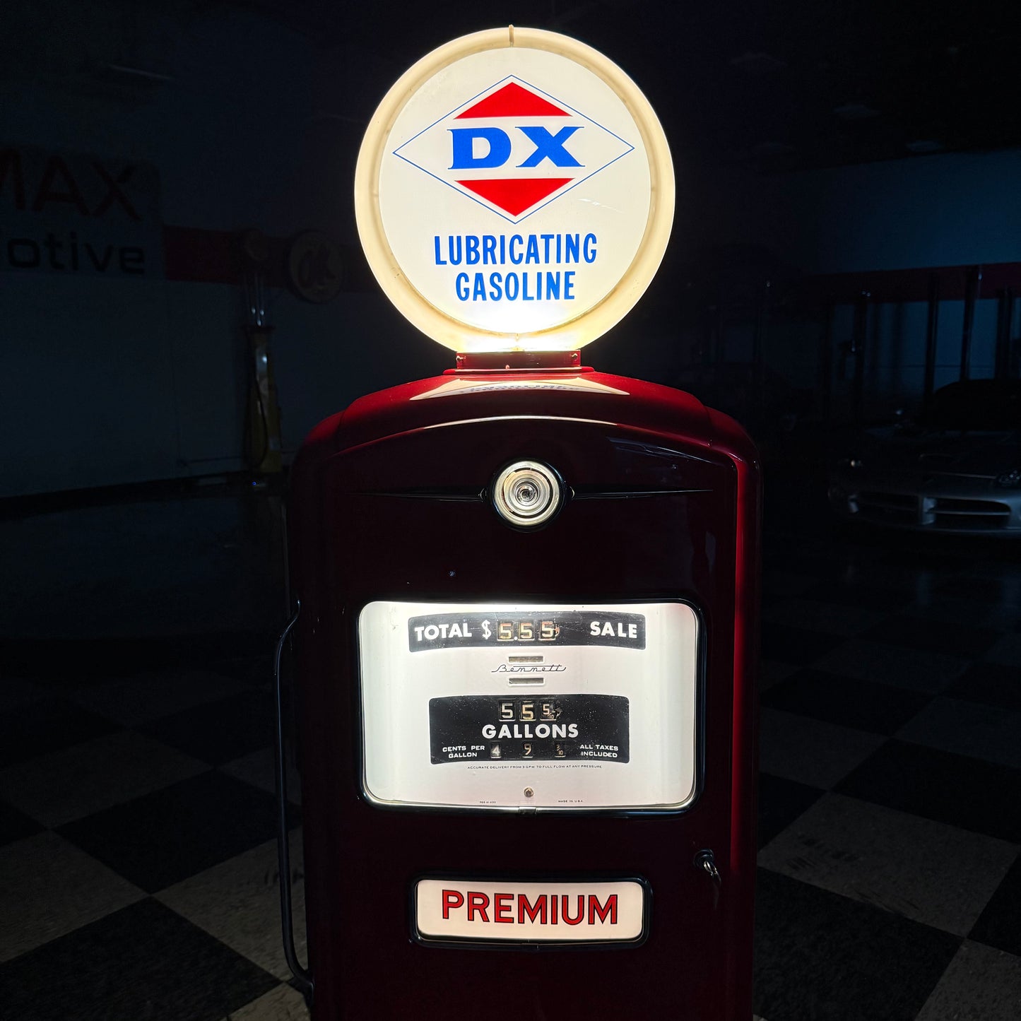 Original & Restored - 1940's era Bennett Gas Pump