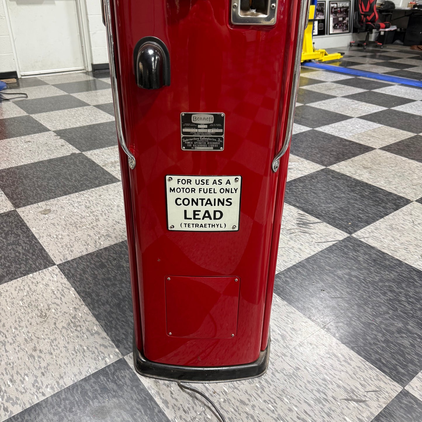 Original & Restored - 1940's era Bennett Gas Pump