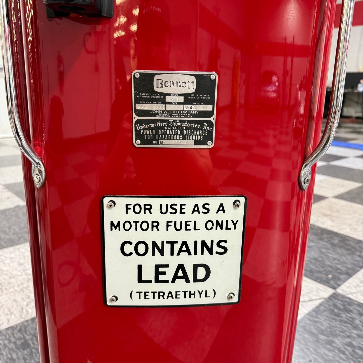 Original & Restored - 1940's era Bennett Gas Pump