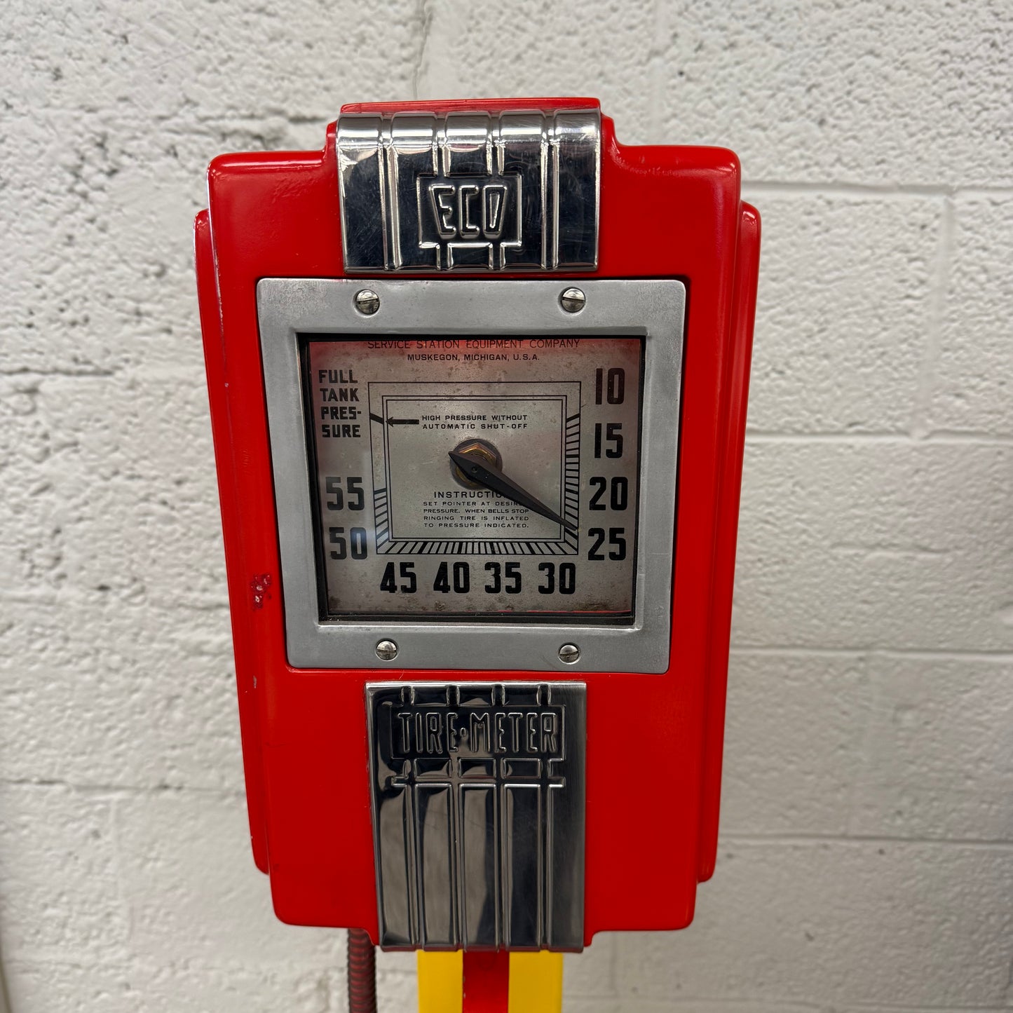 Vintage Eco Tire Air Meter