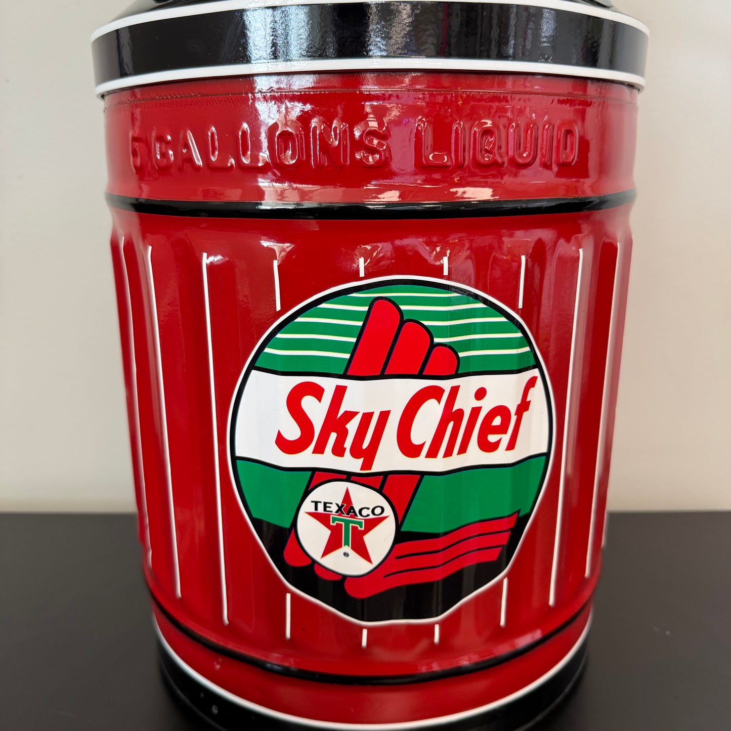 Rare vintage Ellisco 5 gallon oil jug and cap - Sky Chief Theme