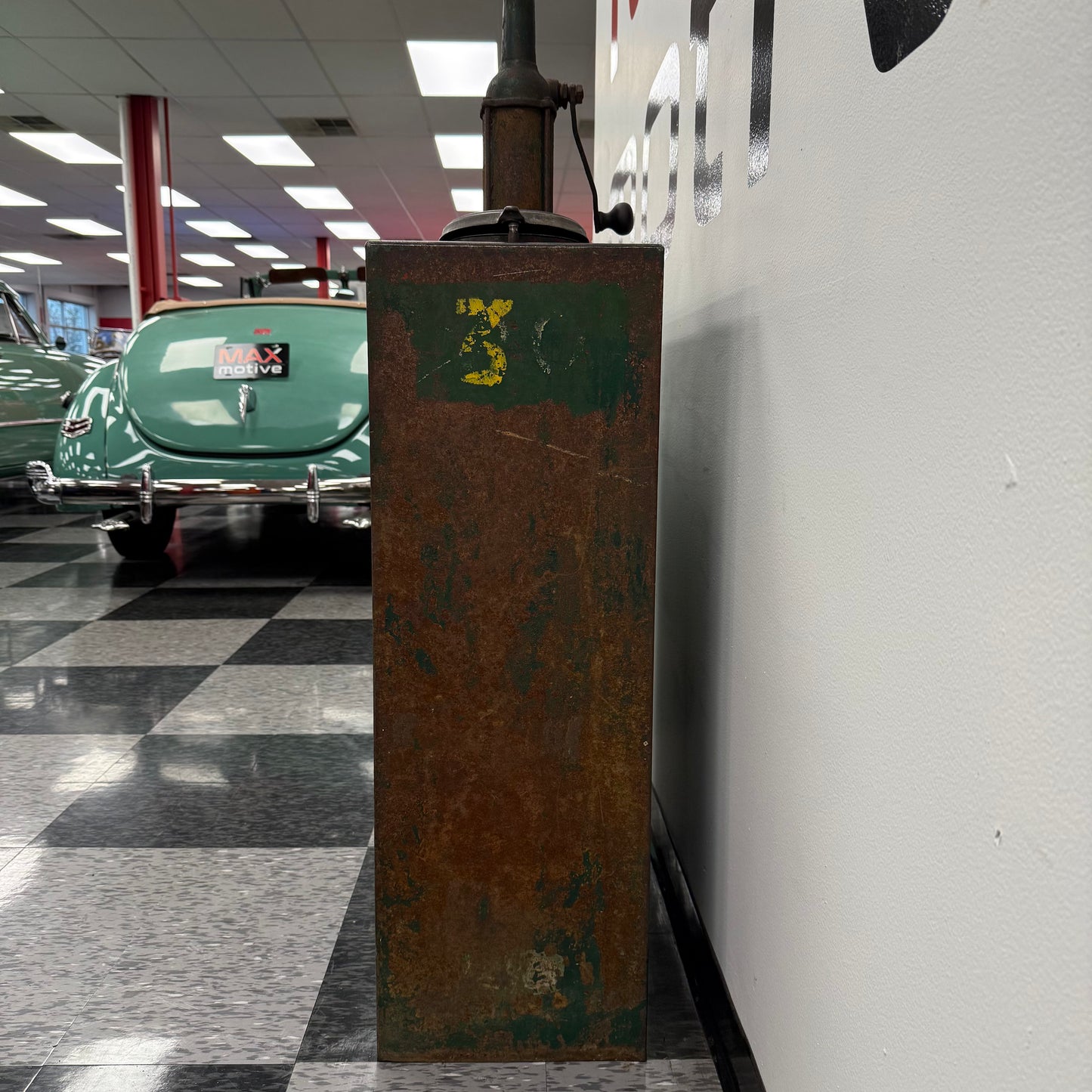 Original, un-restored Phillips 66 Lubester.