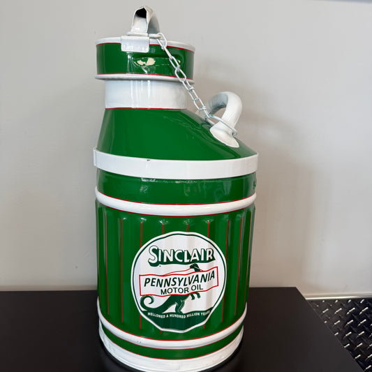 Rare vintage Ellisco 5 gallon oil jug and cap - Sinclair Theme