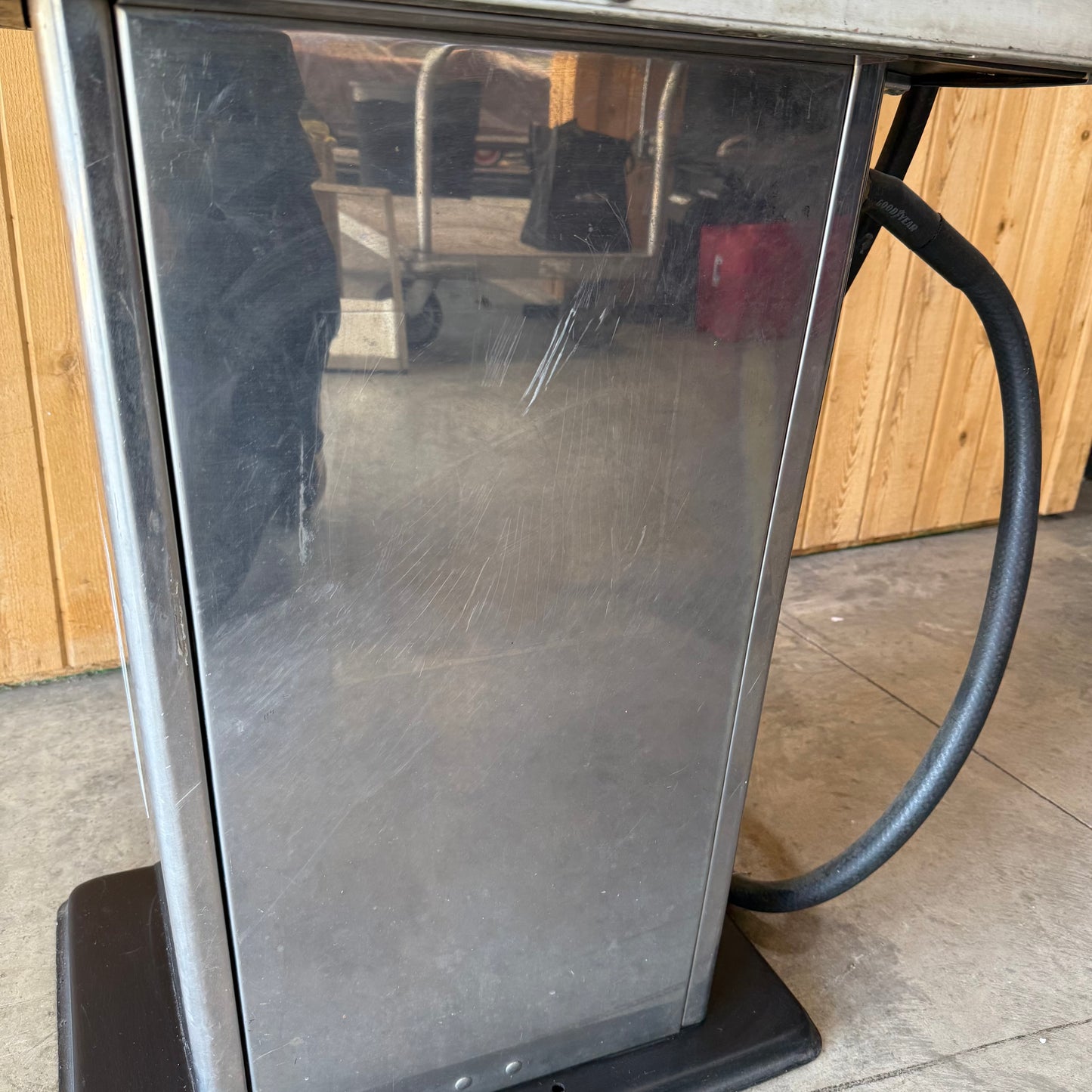 Un-Restored Sinclair Gas Pump