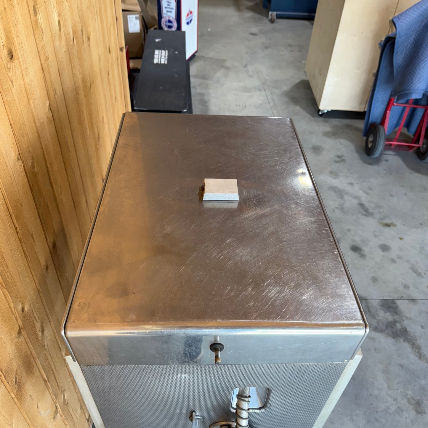 Un-Restored Sinclair Gas Pump