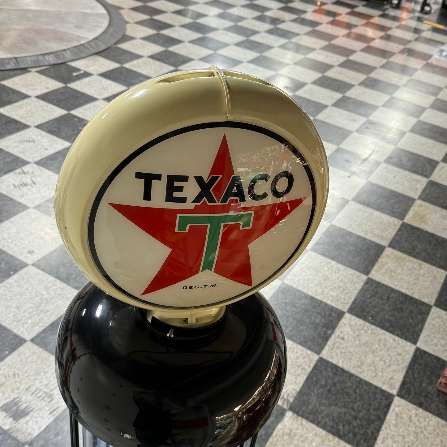 Restored 1930 Texaco Visible Gas Pump