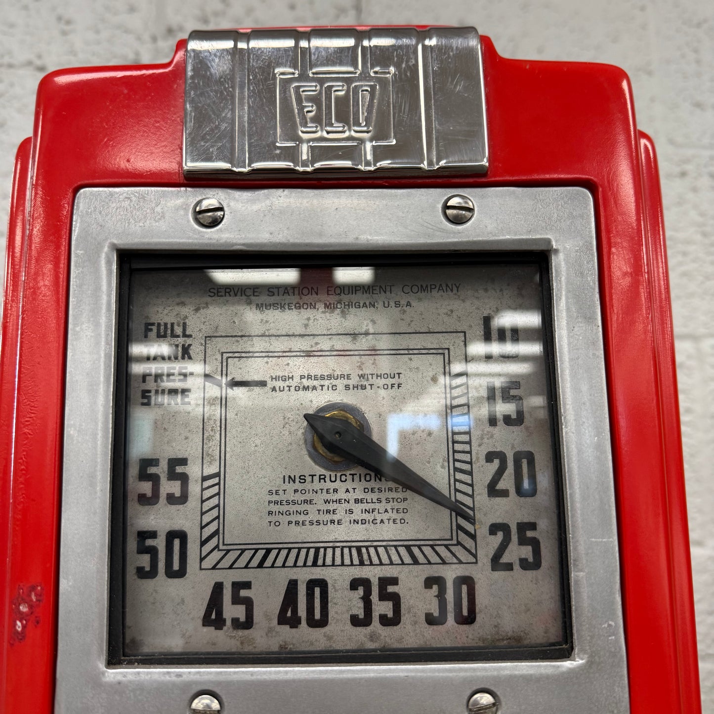 Vintage Eco Tire Air Meter