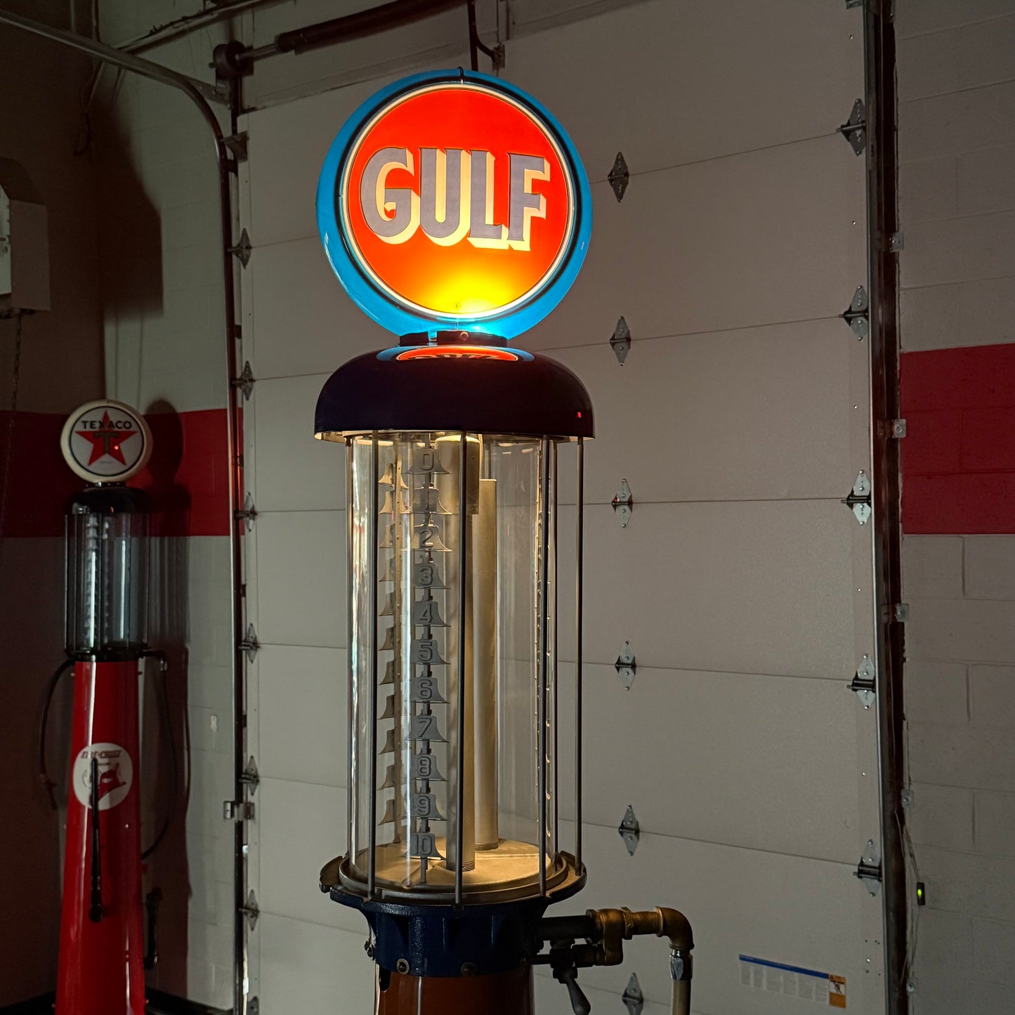 Restored 1924 Wayne Visible Gas Pump - Gulf Theme