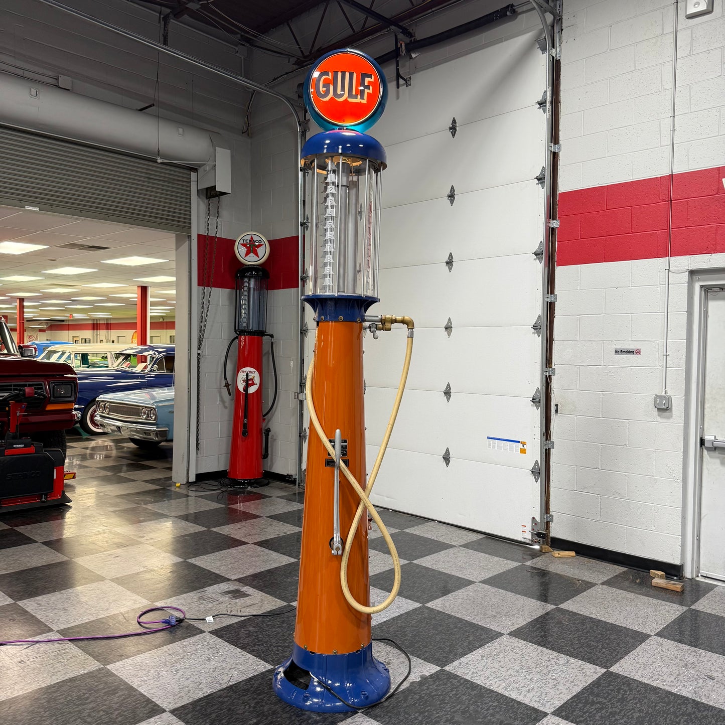 Restored 1924 Wayne Visible Gas Pump - Gulf Theme