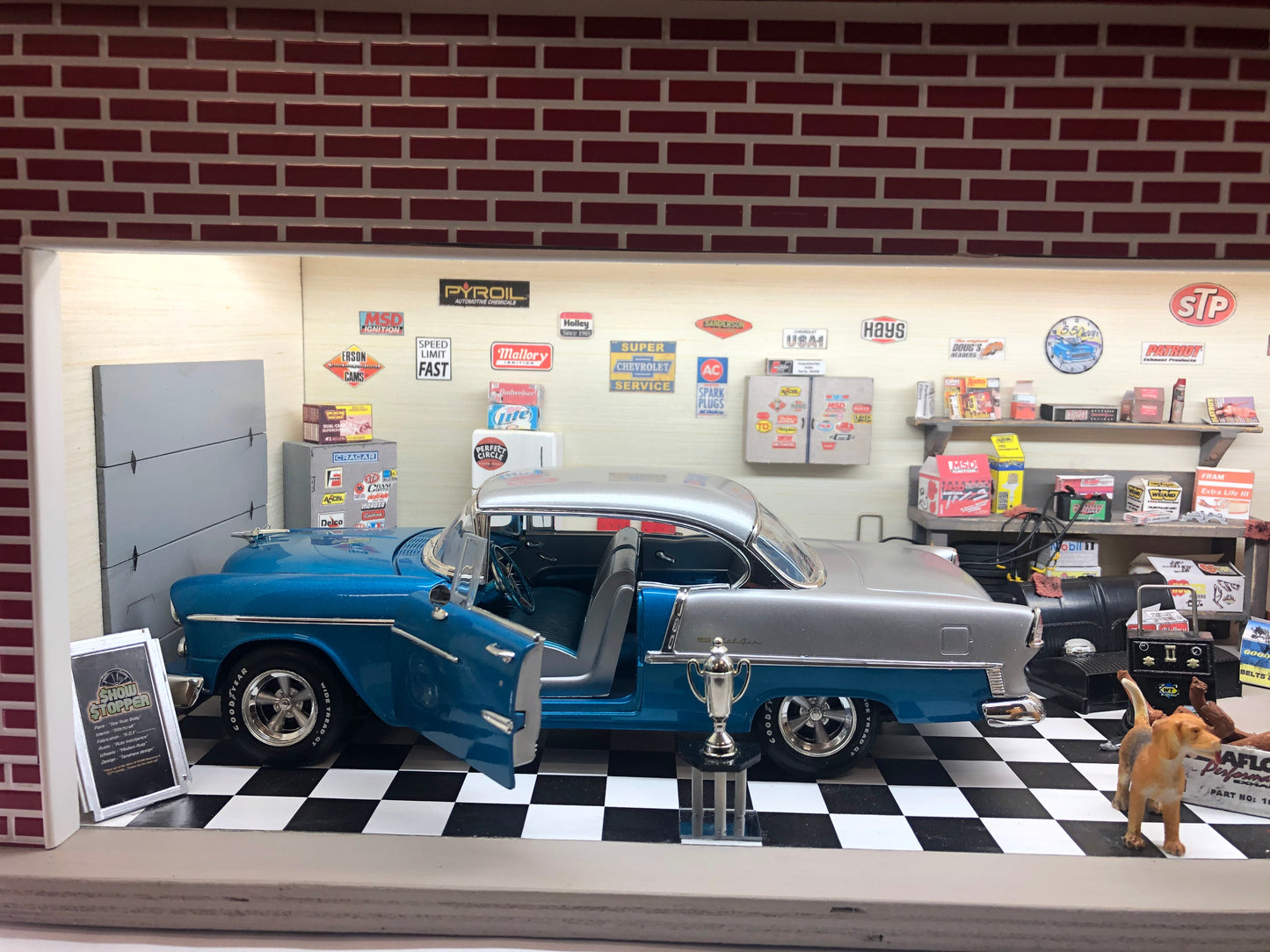 55 Chevys Before & After Garage - Diorama