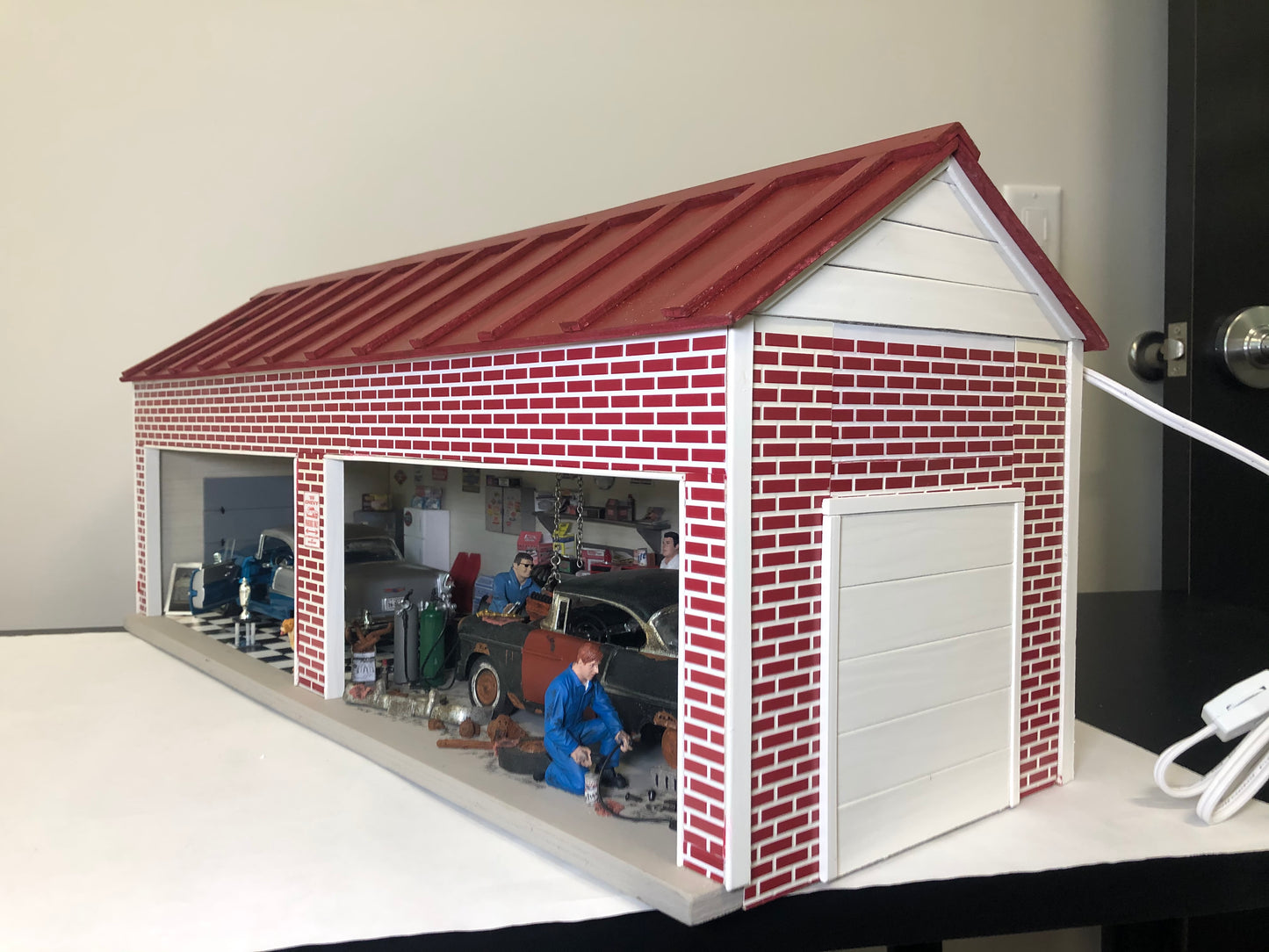 55 Chevys Before & After Garage - Diorama